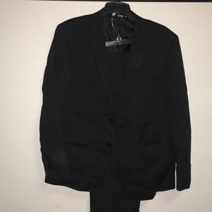 Men’s 2 piece DKNY suit